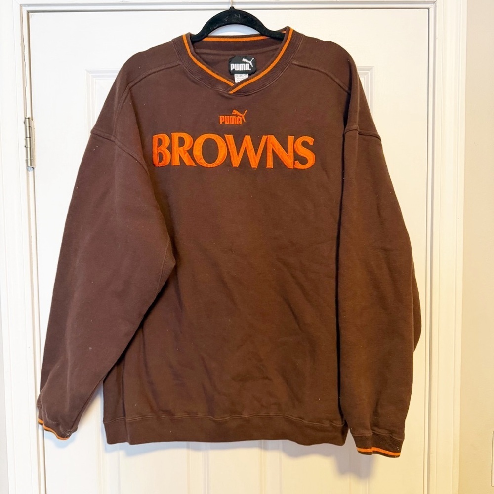 Cleveland Browns Puma NFL pullover embroidered crew neck.